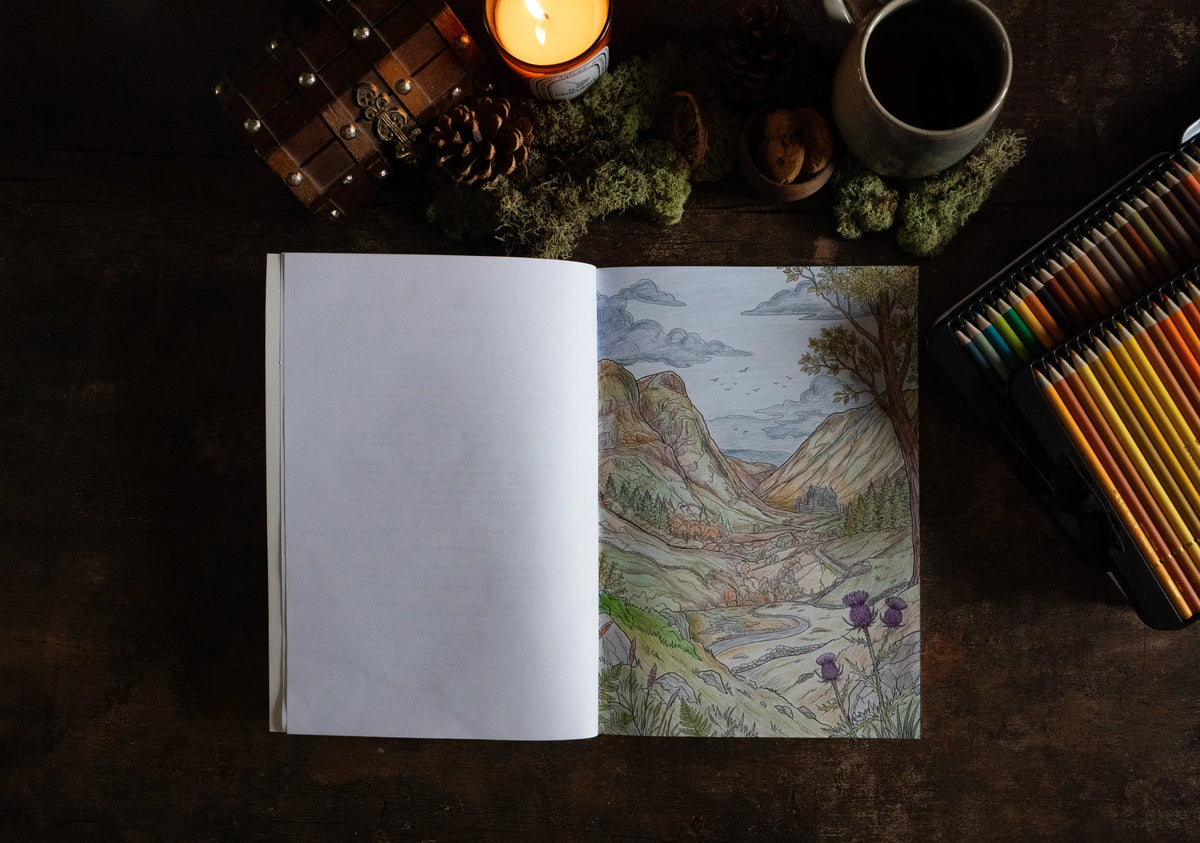 Duo papier + numérique | Livres de coloriage romantique pour adultes-Écosse du XVIIIe siècle (Précommande) Le Grimoire de Geillis